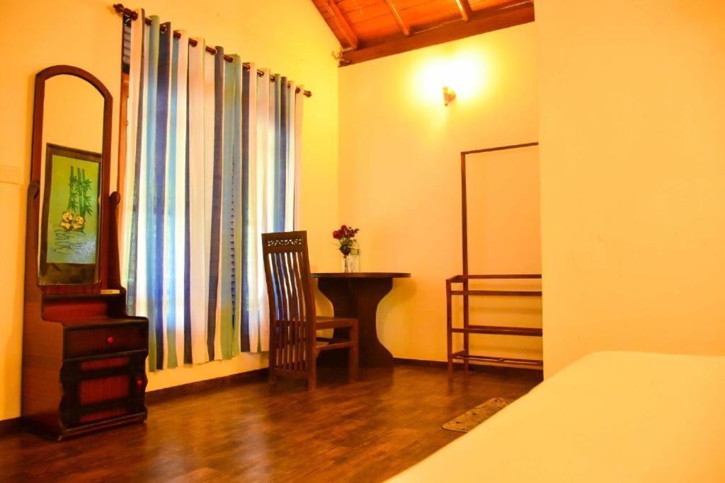 Turtles View Resort Tangalle Exterior foto
