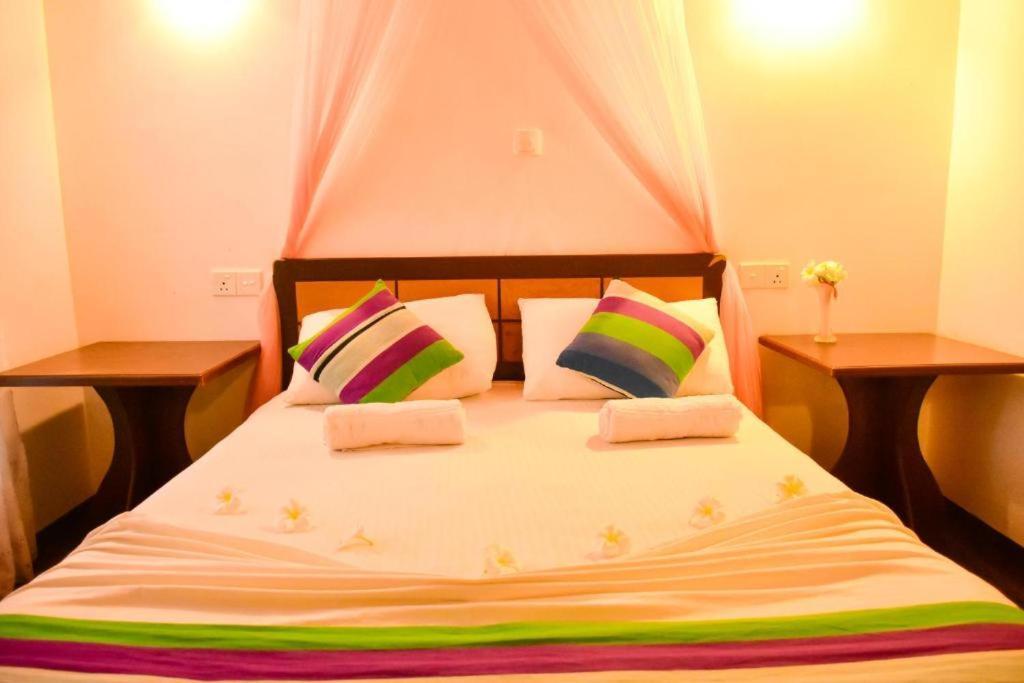 Turtles View Resort Tangalle Exterior foto